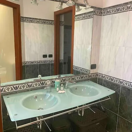 Elegante Nel Cuore Di Ferrara