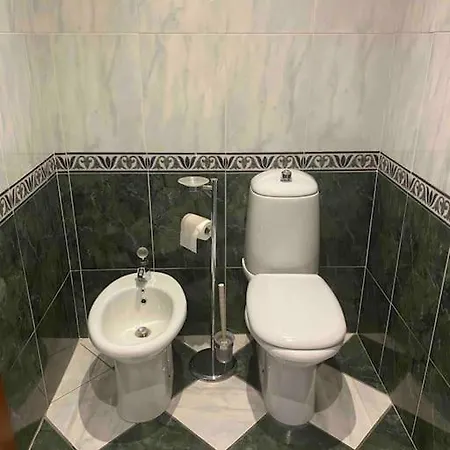 Elegante Nel Cuore Di Ferrare