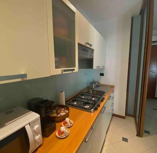 Apartment Elegante Nel Cuore Di Ferrara